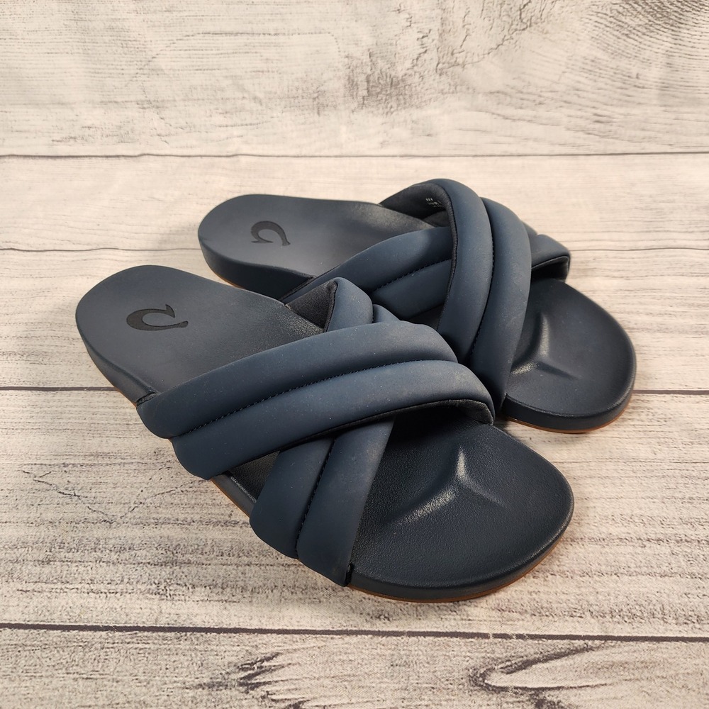 OluKai Hila Women Size 8 Blue Puffy Crisscross Slide Sandals 20490-7E7E